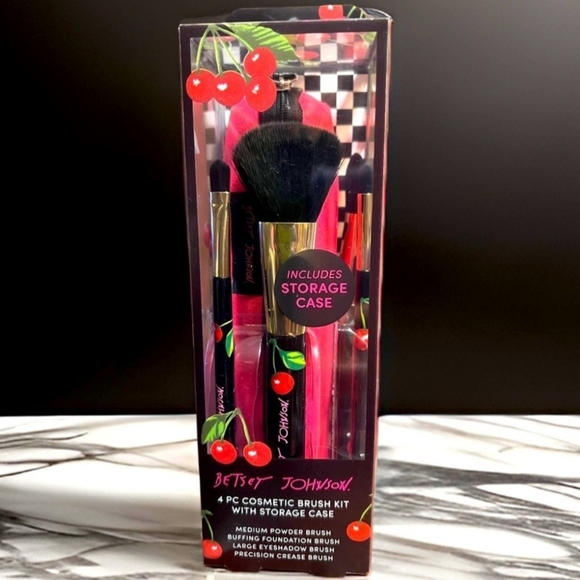 Betsey Johnson Cherry Cosmetic Brush Kit - Picture 1 of 8